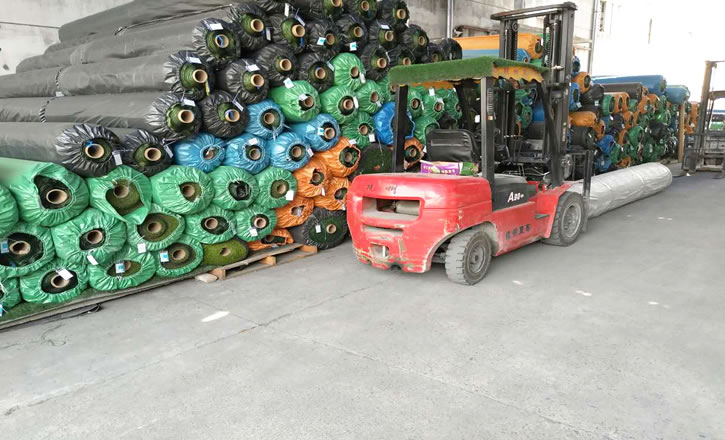 江蘇揚州宜興暢優(yōu)人造草坪怎么樣？