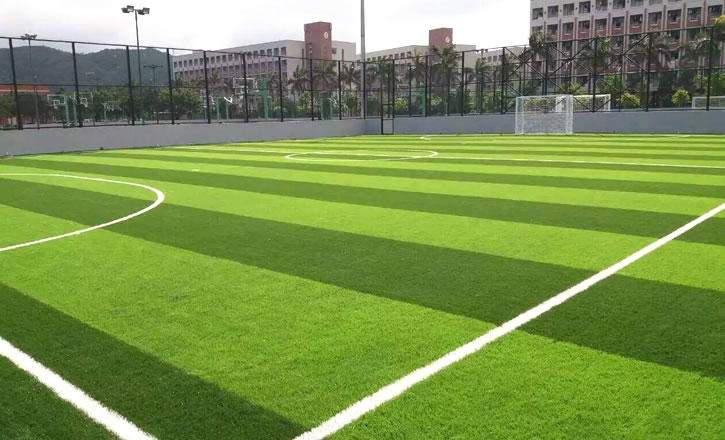 足球場人造草坪多少錢一平方米？