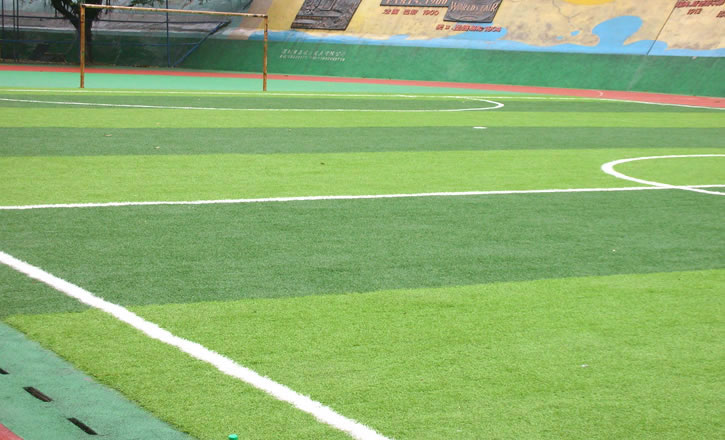 足球場仿真草皮多少錢一平方米？